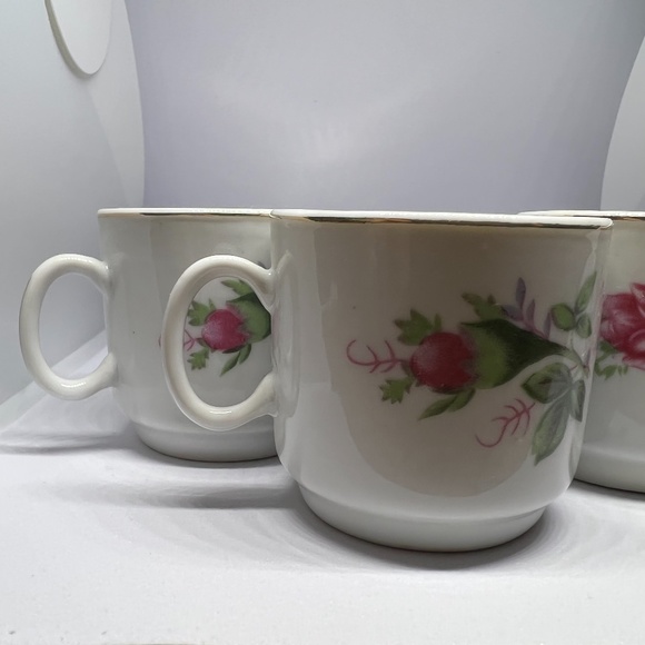 Vintage Demitasse Set of 4 Tea Cups w/ Saucers Rose Floral Pattern Made in China - Picture 8 of 9